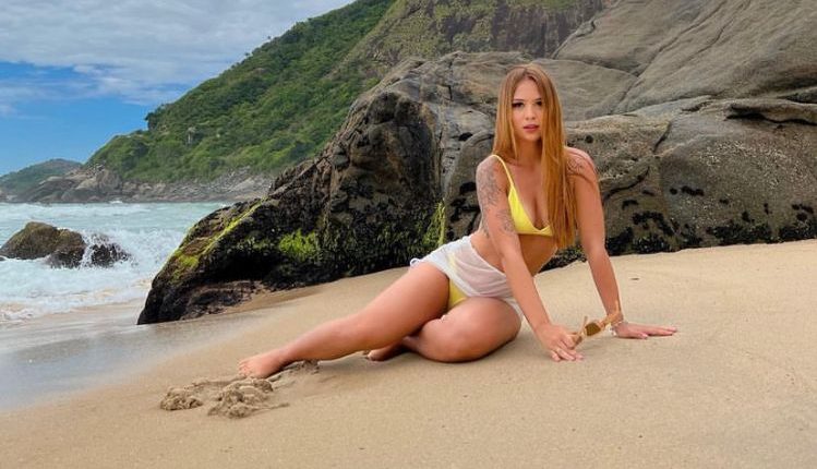 Ana Clara Ribeiro