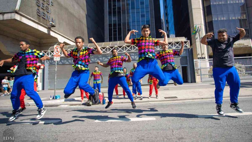 Grupo Identidade em movimento