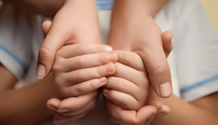 Encontro na UNIALFA vai discutir adoção, diversidade familiar e o direito à não discriminação.